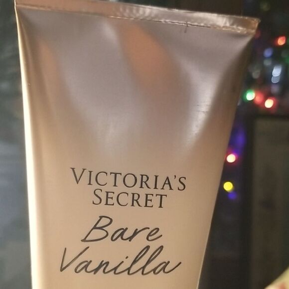 Bath & Body Works Cream Moisturizer !  NEW!!! - Picture 2 of 3